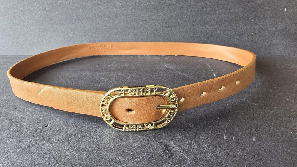 Tommy Hilfiger Belt Womens M 31-33 Brown Tan Synthetic Leather Gold Logo Buckle